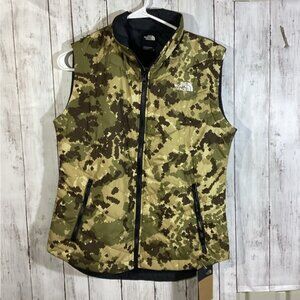 Blokecore gorpcore nostalgia earthy artisanal The North Face women's Vest small